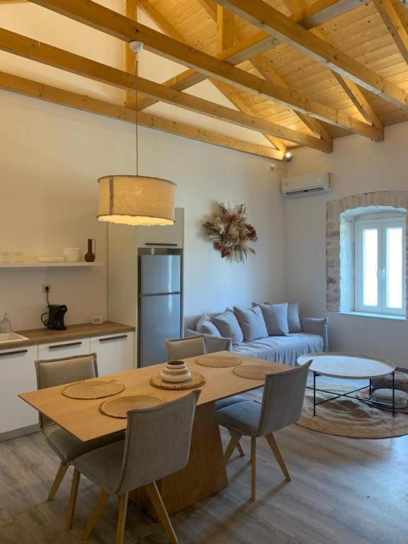 Mangata Suites Homes With Private Pools Spartokhórion Exterior foto
